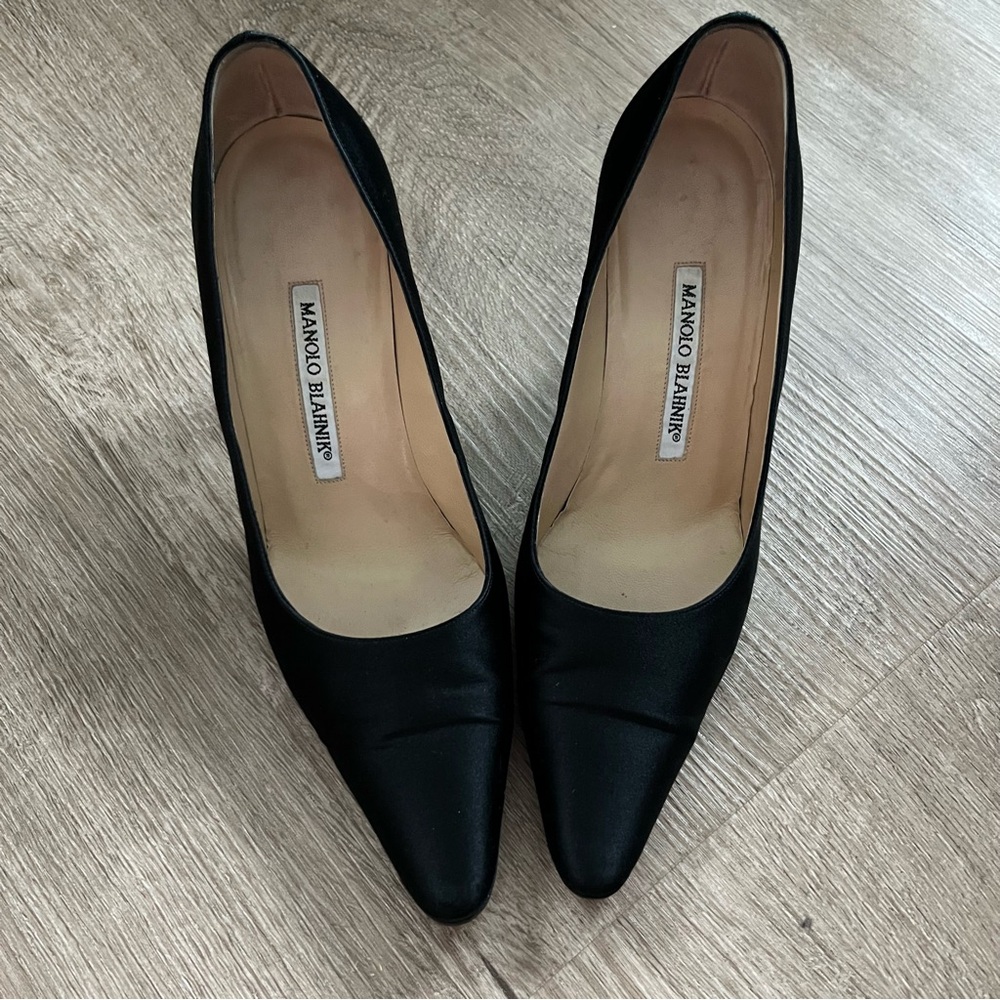 Manolo Blahnik Black Pumps